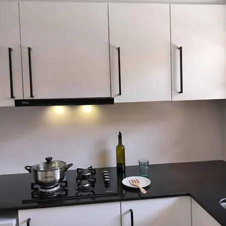 Acasa Apartman *