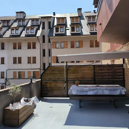 Acasa Apartman *